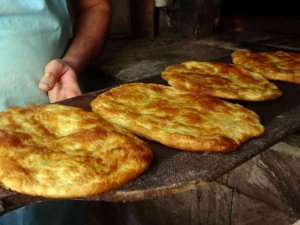 Kahvaltı sofralarının vazgeçilmez lezzeti: Sorgun yağlısı