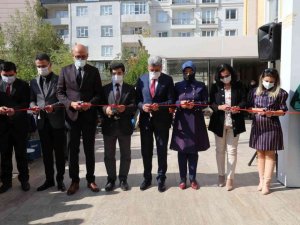 İpekyolu’nda kadınların yaptıkları ürünler sergilendi