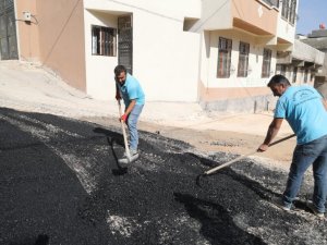Eyyübiye’de caddeler asfaltlanıyor