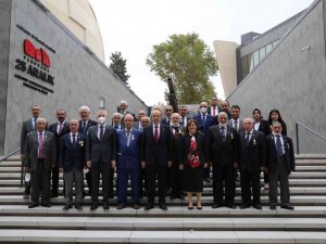 KKTC Cumhurbaşkanı Ersin Tatar Panorama Müzesini gezdi