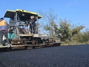 Cumayeri asfalt çalışmaları sürüyor