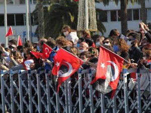 İzmir’de Cumhuriyet Bayramı coşkusu