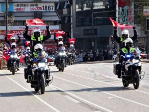 Bursa’da Cumhuriyet Bayramı coşkuyla kutlandı