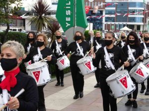 Cumhuriyet Kadınları Bandosu’dan 29 Ekim gösterisi