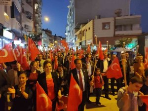 Samandağ’da fener alayı düzenlendi