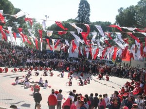 Kuyucak’ta ’29 Ekim Cumhuriyet Bayramı’ coşkuyla kutlandı