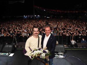 Mersin’de Cumhuriyet Bayramı konserlerle renklendi