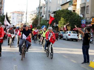 Başkan Atay, Cumhuriyet için pedal çevirdi