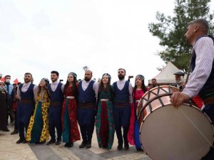 Mardin’de 4. Uluslararası Uçurtma Festivali ile gökyüzü renklendi