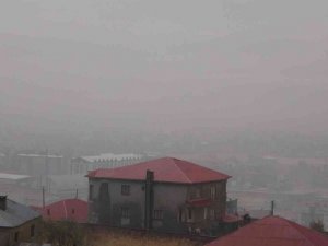 Yüksekova’da yoğun sis