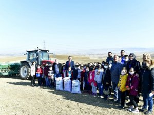 Öğrencilerin tohumları Mamak’ta toprakla buluştu
