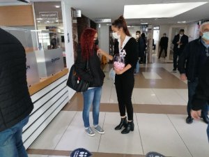 Meme kanserine ‘Pembe yaka kurdelesi’ farkındalığı