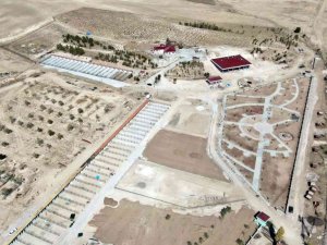 Eşi benzeri yok, köpeklerin 8 metrekarelik kulübesi var