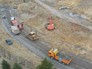 Başkan Altay: “Tatköy yolunda sıcak asfalt çalışması başlattık”