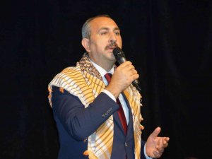 Adalet Bakanı Gül: “Bu millete kimse pranga vuramayacak”