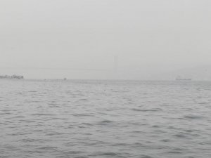 İstanbul Boğazı sis nedeniyle çift yönlü transit gemi geçişine kapatıldı