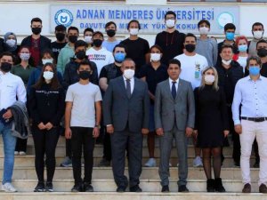 ADÜ Rektörü Aldemir, Davutlar MYO öğrencileri ile bir araya geldi