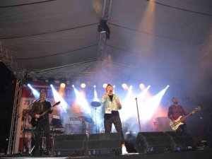 Zümrüt Yenice Kültür ve Sanat Festivali Zakkum konseri ile sona erdi