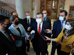 Bakan Koca: “Okulların özellikle pandemi sebebiyle kapalı olabilme ihtimalini artık vatandaşımız düşünmemeli"