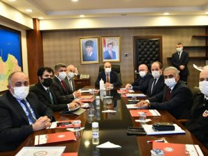 Vali Dağlı’dan aşı çağrısı