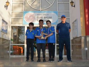 Başak Koleji, masa tenisinde bölge ikincisi oldu