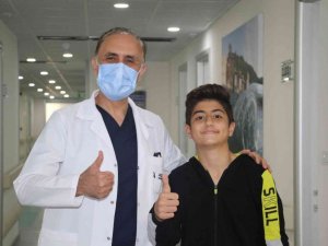 Karaciğer kisti olan hasta aynı gün tedavi edilip evine gönderildi