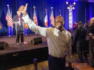 New York’ta belediye başkanlığı seçimini Demokrat aday Adams kazandı