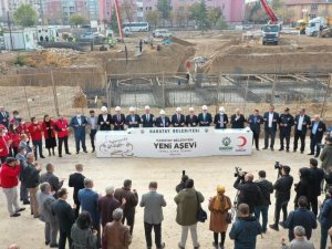 Karatay Belediyesinin kente kazandıracağı yeni aşevi binasının temeli atıldı