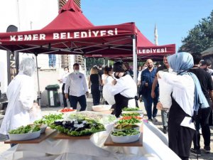 AÜ’de ‘Cadde de ders var, sokak lezzetleri’ şenliği