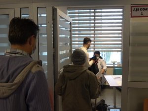 BioNTech aşısında 3. doz başladı