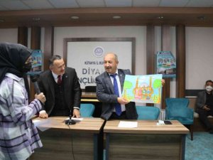 Kütahya’da yarışmalarda dereceye giren öğrenciler ödüllendirildi