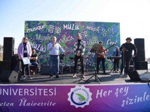 Müzik durağı konserleri tüm hızıyla devam ediyor