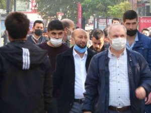 Karabük’te vatandaşlar korona virüs tedbirlerini unuttu