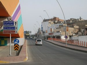 Şanlıurfa’da trafik levhaları yenileniyor