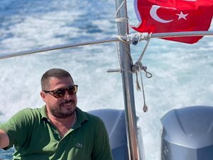 Başkan adayı aşı olmadı, entübe edildi