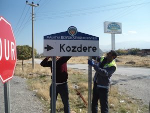 Malatya Büyükşehir’den levhalamaya ağırlık