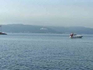 Çanakkale Boğazı 12 saat sonra yeniden gemi trafiğine açıldı