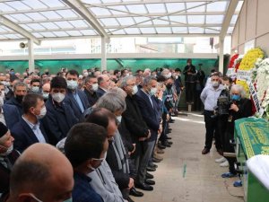 Koronaya yenilen Sakaryaspor’un eski başkanı son yolculuğuna uğurlandı