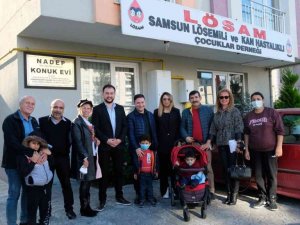 Atakum Kent Konseyi lösemili çocuklara el uzattı