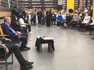 Cumhurbaşkanı Erdoğan, Batman’da gençlerle birlikte Kürtçe şarkılar söyledi