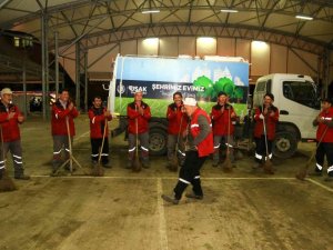 Temizlik işçisinden Michael Jackson şov