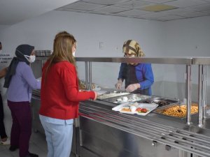 Sağlıkçılara moral ve motivasyon kahvaltısı