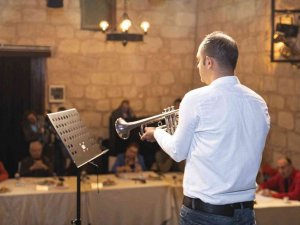 Mersin Büyükşehir Belediyesi sanatçı kadrosunu genişletiyor