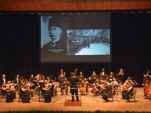 Cumhuriyet Bayramı Konseri AKM’de dinleyicileriyle buluştu