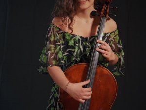 Adanalı çellistten Atatürk’ü anma konseri