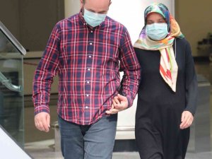 Eşine karaciğerini verebilmek için hastane koridorlarında spor yaparak 15 kilo zayıfladı