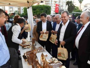 Seçer: "Hepimiz halka hizmet için varız"