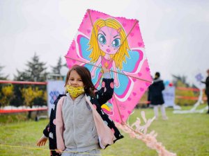 Altıeylül’de 2’nci uçurtma şenliği düzenlendi