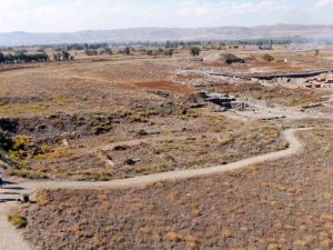 Öğrenciler Anadolu tarihini yerinde öğreniyor