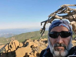 Türkiye’nin tek solo dağcısı Sandras Dağı’na tırmandı